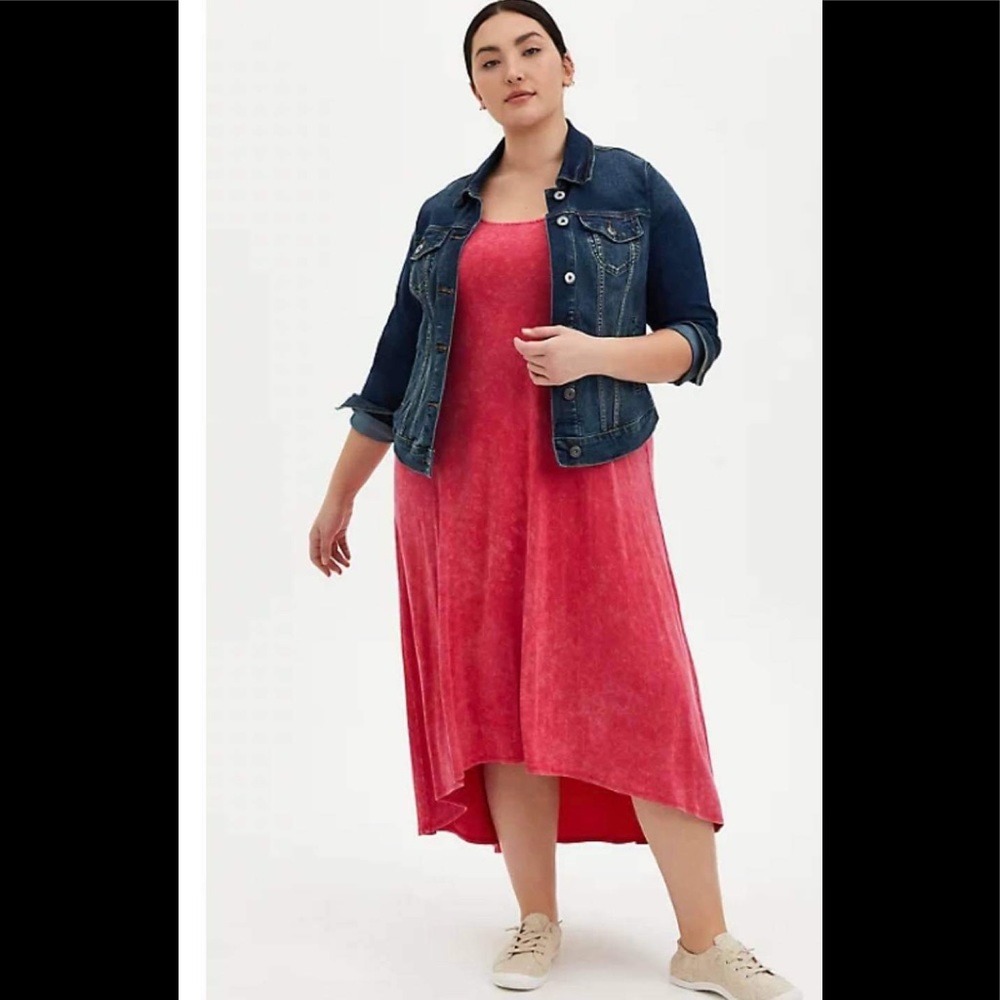Torrid NWT size 2 hi-lo maxi dress